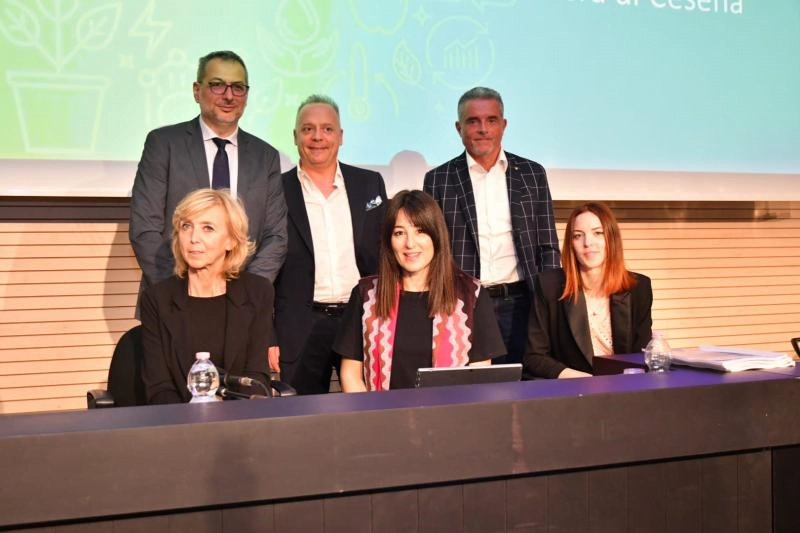 %sitename% %sep% Formula servizi: crescita e impegno